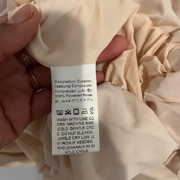 New Puff dress - Picture 2 of 2